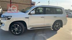 تويوتا لاندكروزر